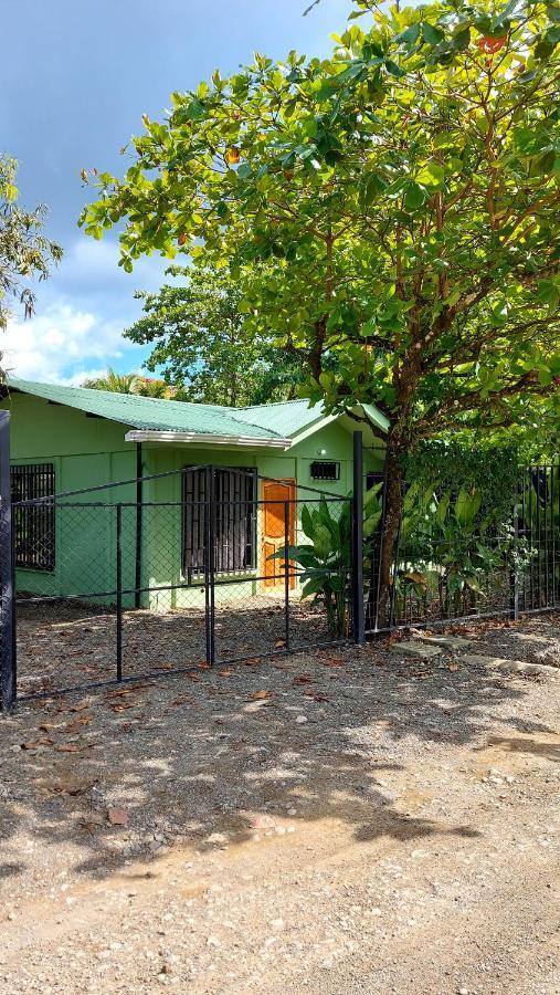 Casa Bambu, Con Ac Y Wifi Villa Puerto Jimenez Exterior photo